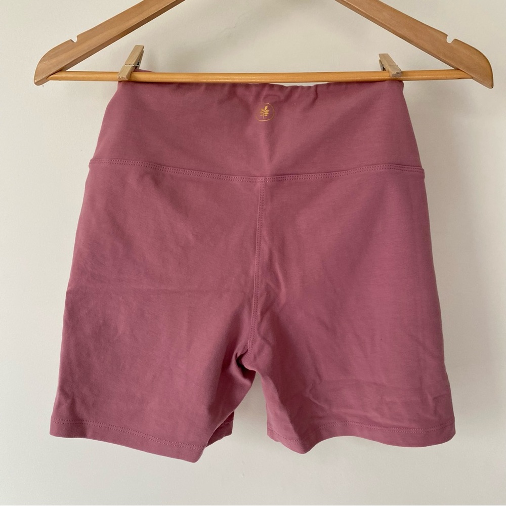 Women's Mauve Leggings and Shorts Set - Picture 10 of 12